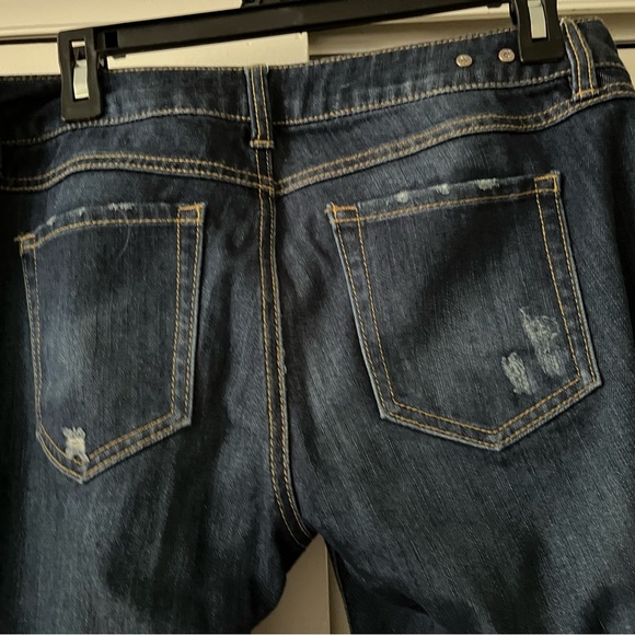 Cabi boyfriend slim fit jeans size 4 but have a 32” waist preowned - Picture 3 of 8